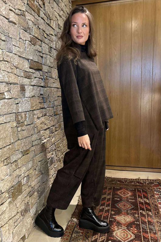 Highgrove Scuba Stretch Top Chocolate